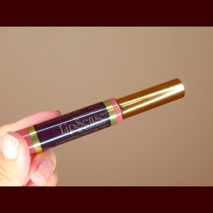 Lipsense by Senegence color Bella